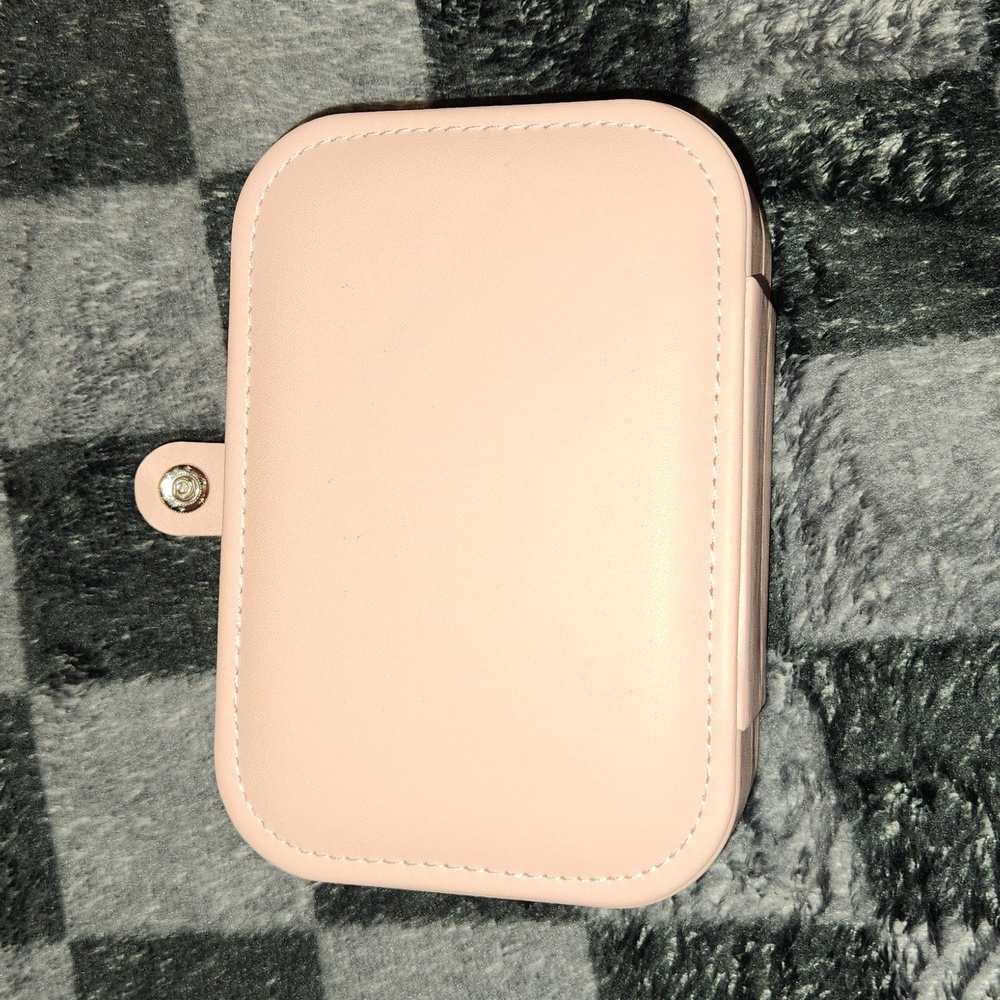 Mini pink travel jewelry case - Picture 3 of 7